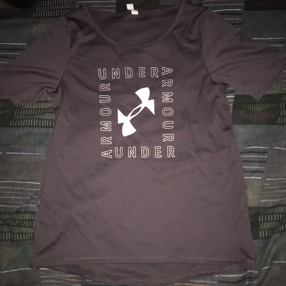 Under armor women’s top